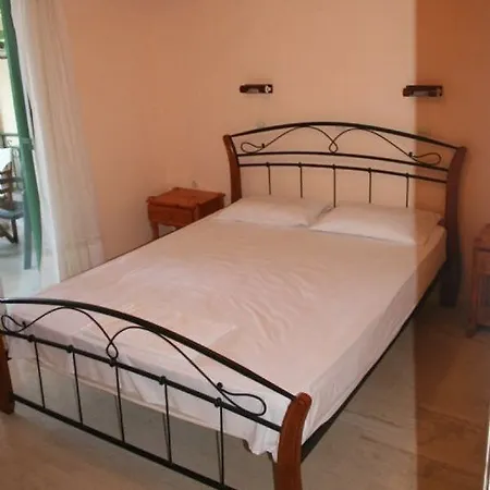 Apartment Lucia Mpoukaris